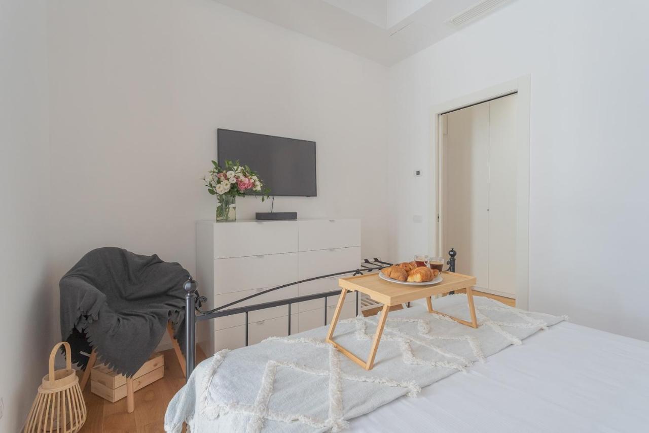 Independence Apartment With Balcony By Rent All Côme Extérieur photo
