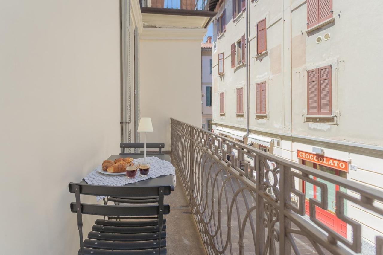 Independence Apartment With Balcony By Rent All Côme Extérieur photo