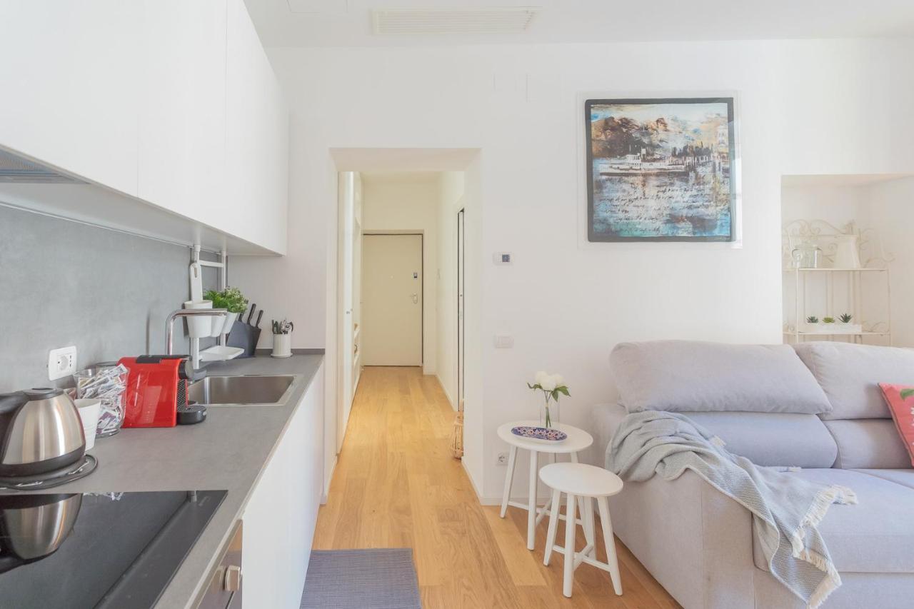 Independence Apartment With Balcony By Rent All Côme Extérieur photo