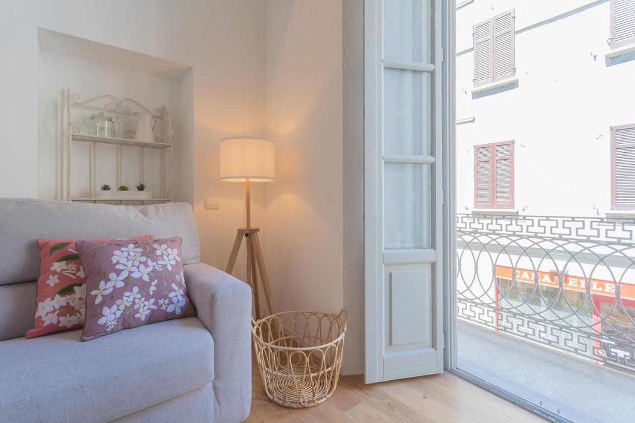 Independence Apartment With Balcony By Rent All Côme Extérieur photo